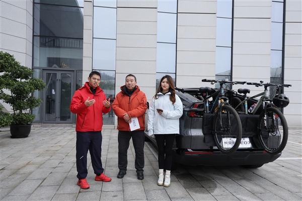 国内首款SUV皮卡合体车车主：长安启源E07一车能抵三车用(图3)